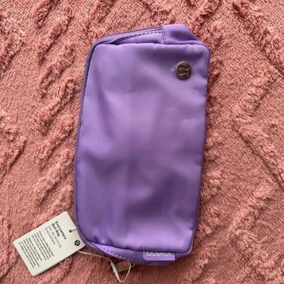Lululemon Light Purple Belt Bag, New With Tags - Picture 8 of 8
